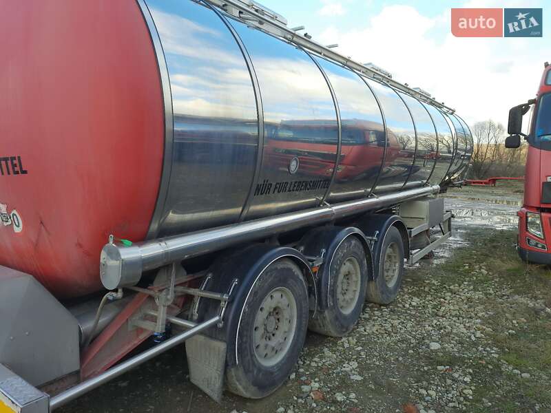 Цистерна полуприцеп Burg Burg 2004 в Гайсине фото Цистерна полуприцеп Burg Burg 2004 в Гайсине
