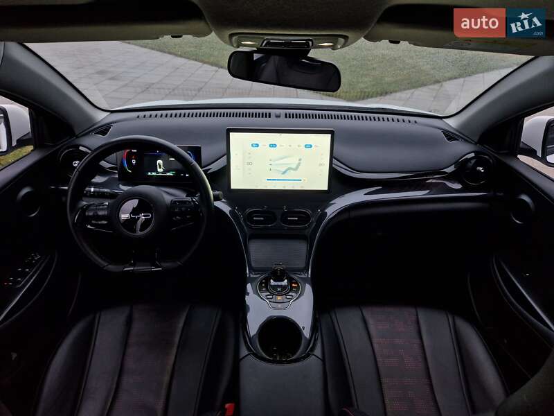 Хэтчбек BYD E2 2023 в Киеве