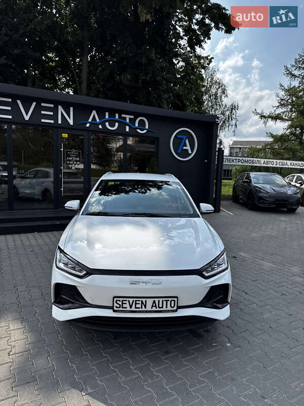 Хетчбек BYD E2 2025 в Чернівцях фото 3 Хетчбек BYD E2 2025 в Чернівцях