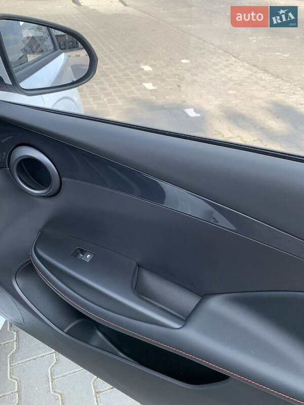 Хетчбек BYD E2 2025 в Чернівцях фото 38 Хетчбек BYD E2 2025 в Чернівцях