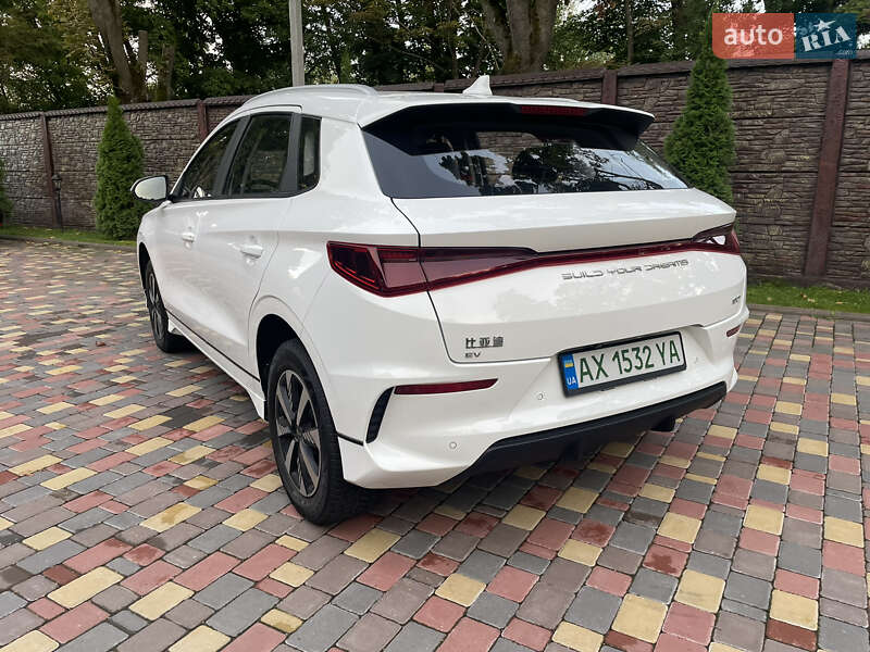 Внедорожник / Кроссовер BYD E2 2023 в Киеве