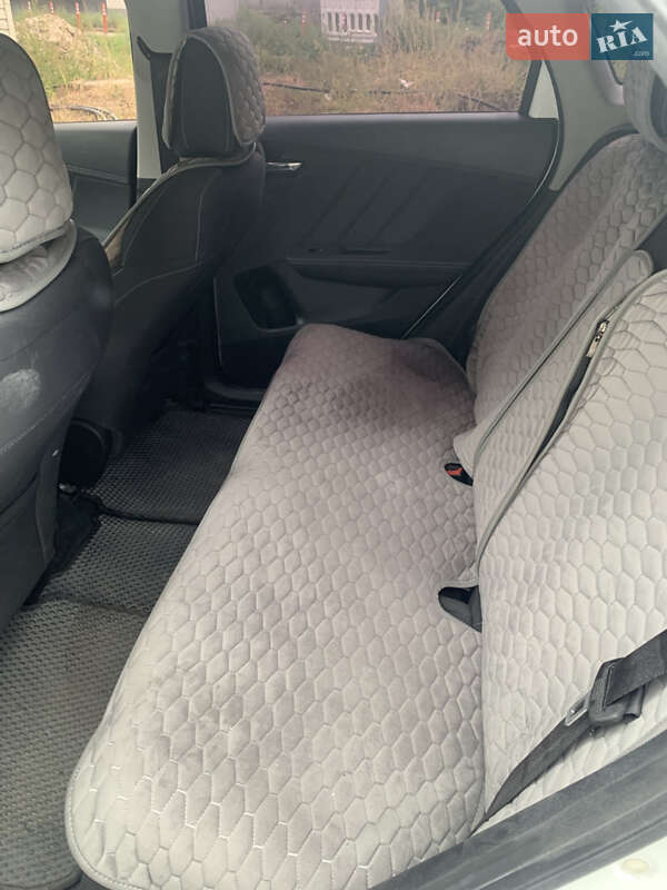 Хэтчбек BYD E2 2022 в Киеве фото 2 Хэтчбек BYD E2 2022 в Киеве