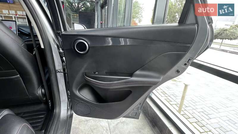 Хэтчбек BYD E2 2023 в Киеве