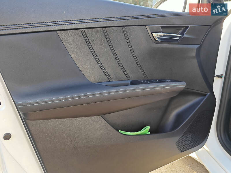 Хэтчбек BYD E2 2022 в Киеве фото 26 Хэтчбек BYD E2 2022 в Киеве