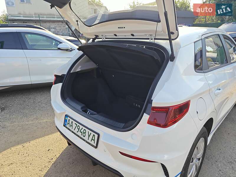 Хэтчбек BYD E2 2022 в Киеве фото 51 Хэтчбек BYD E2 2022 в Киеве