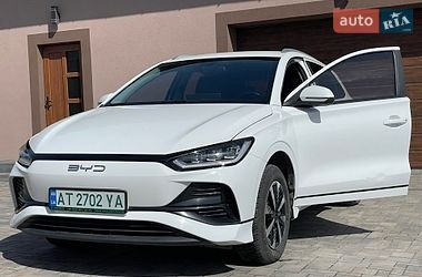 Хэтчбек BYD E2 2023 в Бурштыне