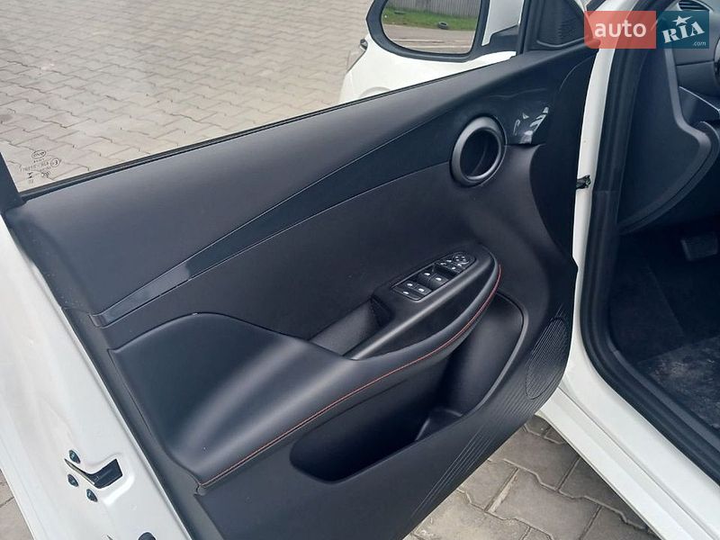 Хэтчбек BYD E2 2025 в Полтаве