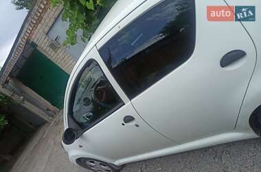 Хэтчбек BYD F0 2013 в 