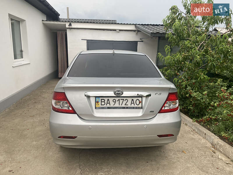 Седан BYD F3 2013 в Благовещенском