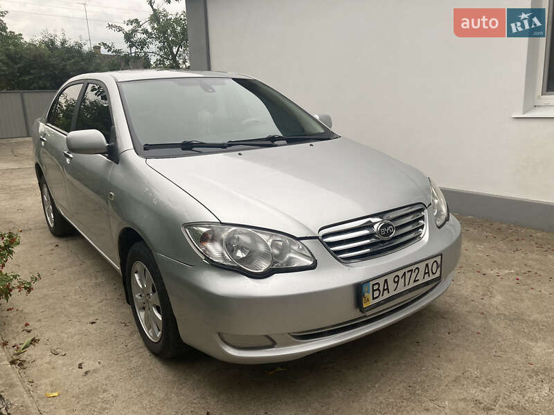 Седан BYD F3 2013 в Благовещенском