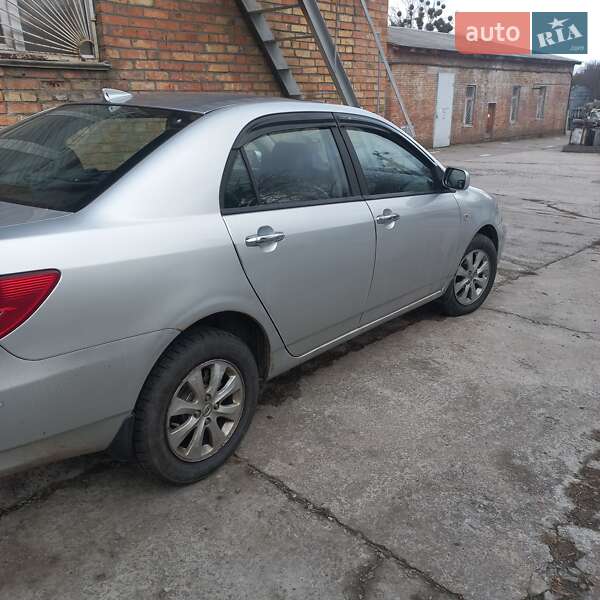 Седан BYD F3 2013 в Вишгороді