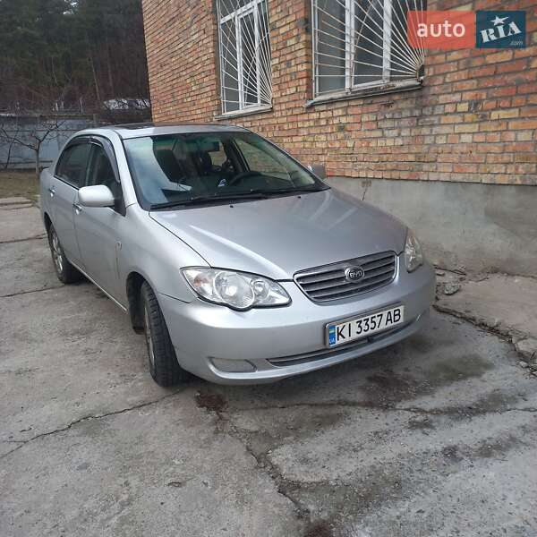 Седан BYD F3 2013 в Вишгороді