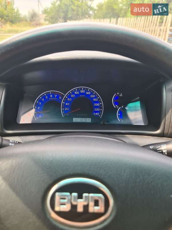Седан BYD F3 2011 в 