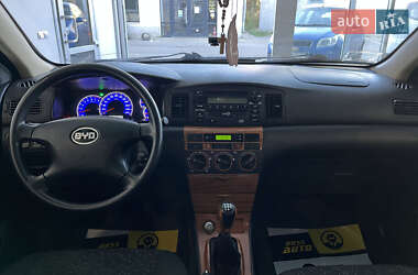 Седан BYD F3 2011 в 