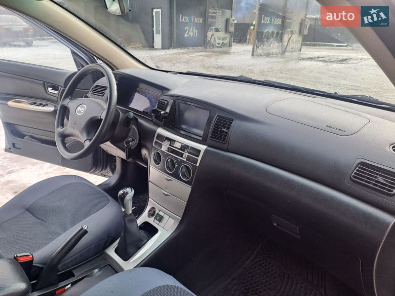 Седан BYD F3 2012 в Бориславе