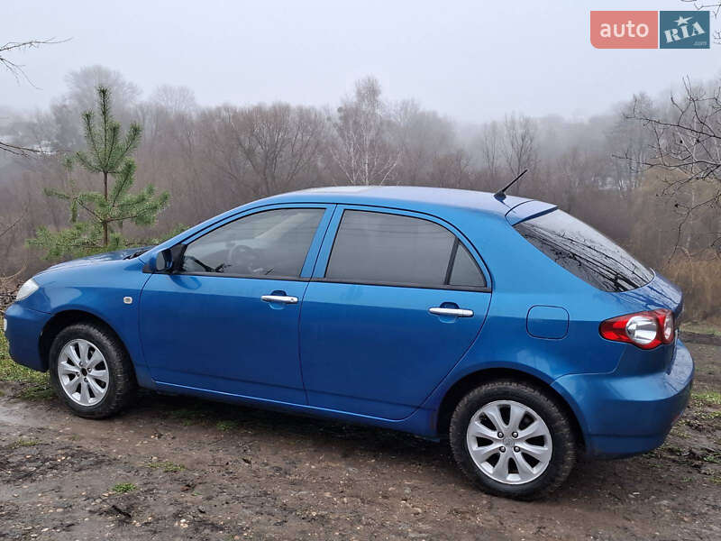 Хэтчбек BYD F3R 2012 в Монастырище фото 3 Хэтчбек BYD F3R 2012 в Монастырище