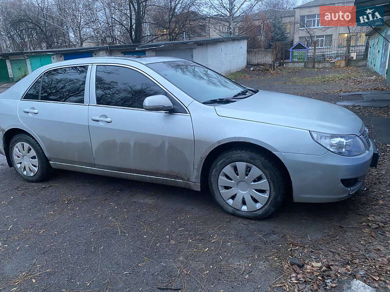 Седан BYD F6 2012 в Першотравенську
