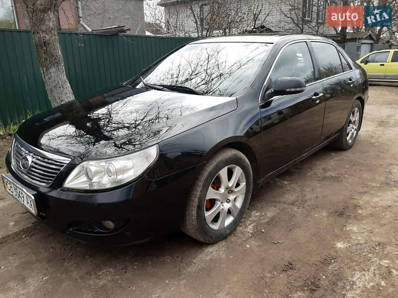Седан BYD F6 2011 в 