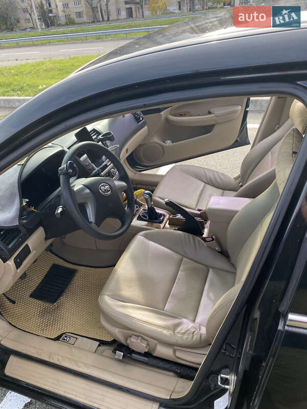 Седан BYD F6 2011 в Рівному