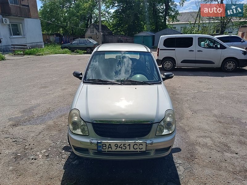 Хэтчбек BYD Flyer 2006 в Компанеевке
