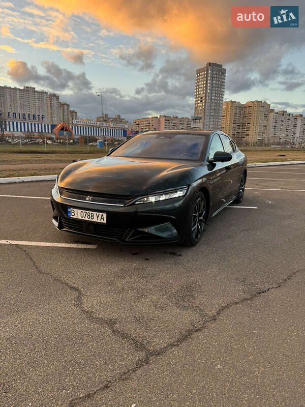 Седан BYD Han 2022 в Киеве