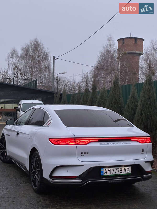 Седан BYD Han 2022 в Коростишеві