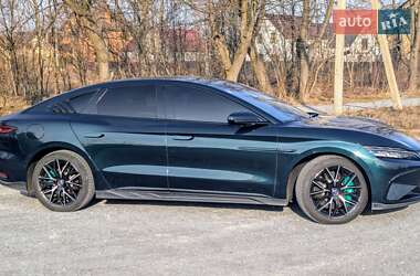 Седан BYD Han 2022 в Киеве