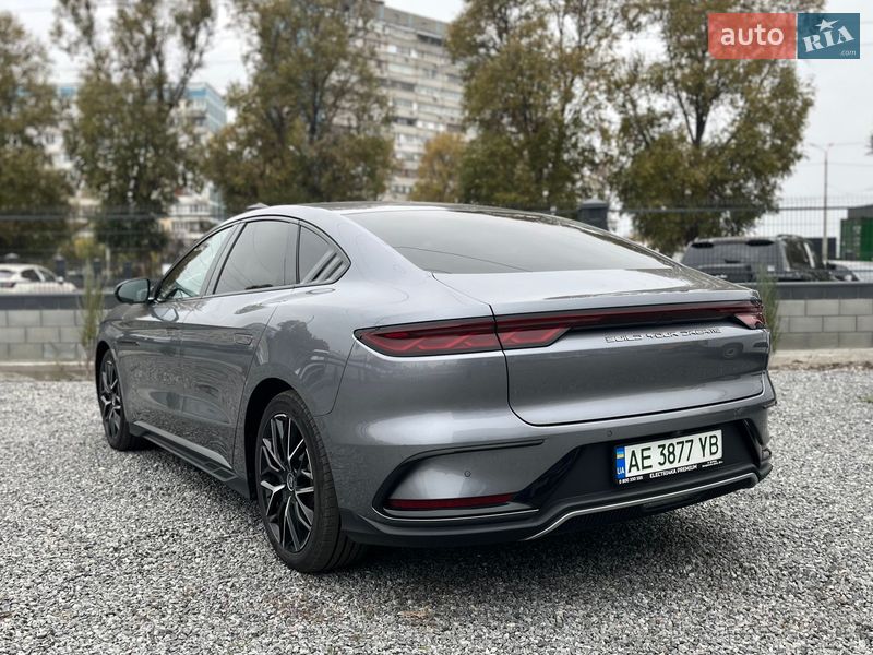 Седан BYD Han 2022 в Дніпрі