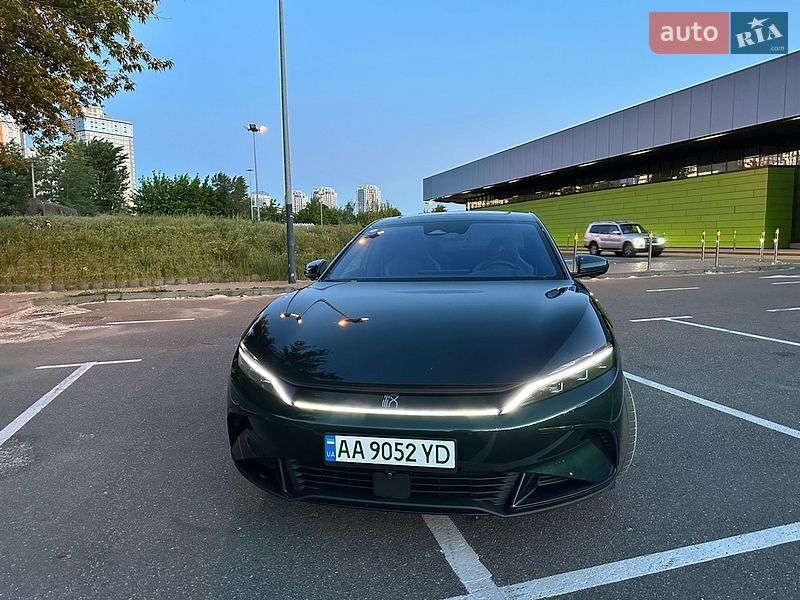Седан BYD Han 2023 в Киеве