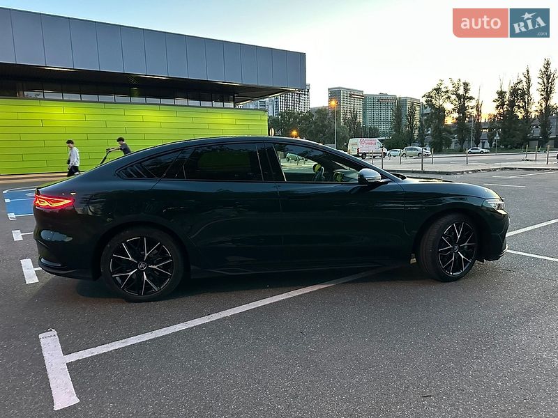 Седан BYD Han 2023 в Киеве
