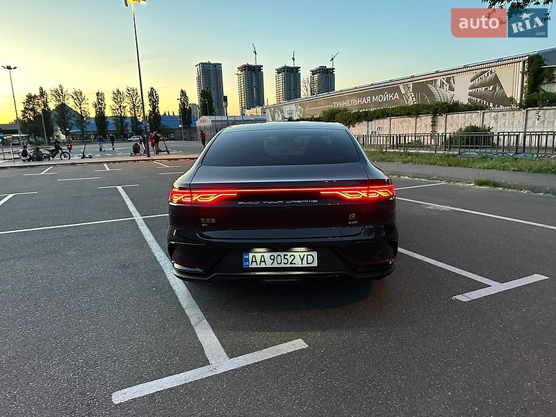 Седан BYD Han 2023 в Киеве