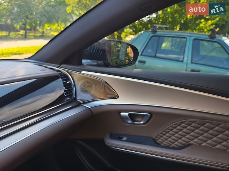 Седан BYD Han 2022 в Борисполе