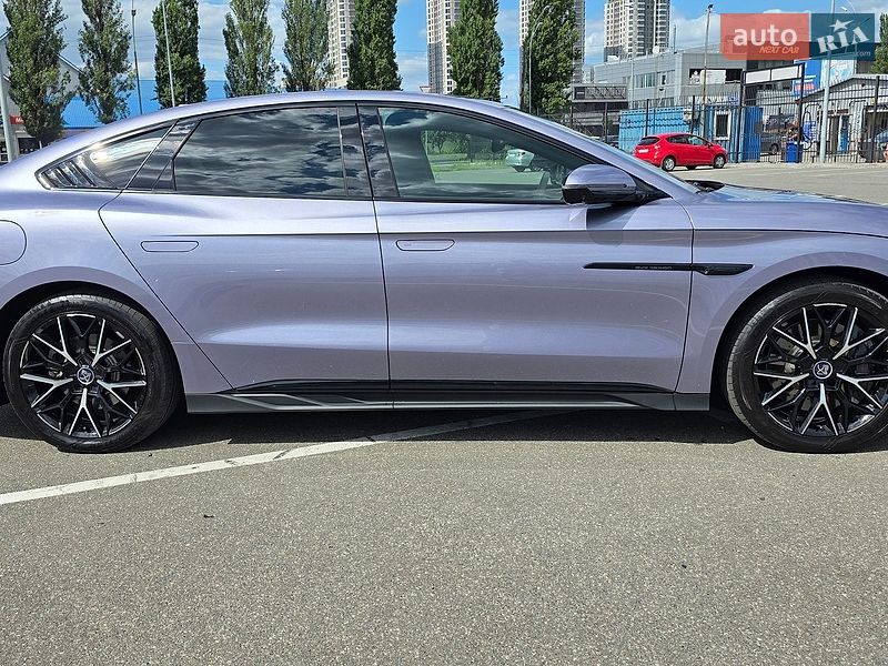 Седан BYD Han 2024 в Києві