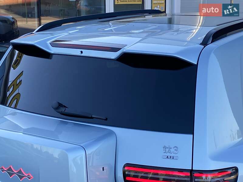 Позашляховик / Кросовер BYD Leopard 3 2025 в Погребах