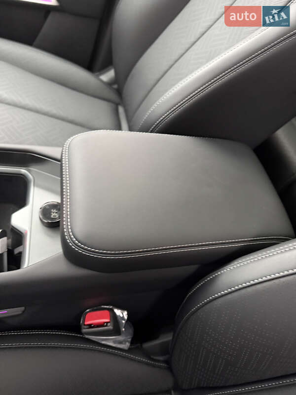 Внедорожник / Кроссовер BYD Leopard 3 2025 в Киеве