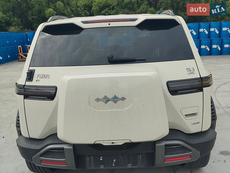 Внедорожник / Кроссовер BYD Leopard 3 2025 в Киеве