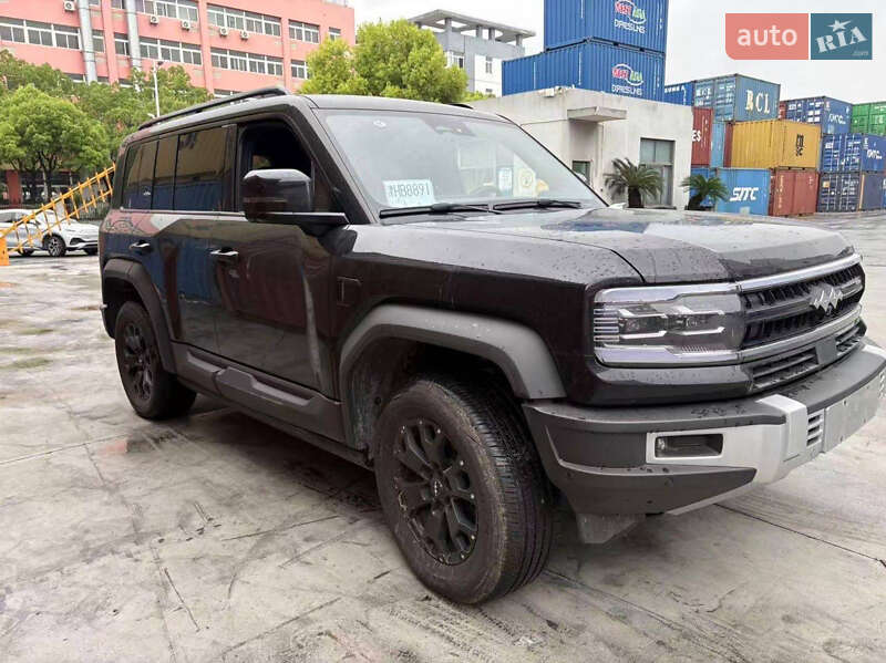 Внедорожник / Кроссовер BYD Leopard 5 2024 в 