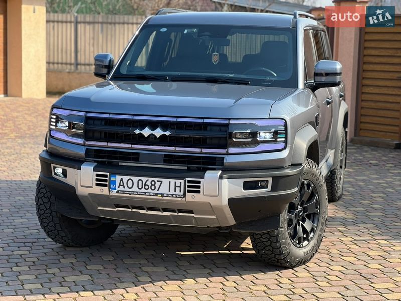 Внедорожник / Кроссовер BYD Leopard 5 2025 в Ужгороде