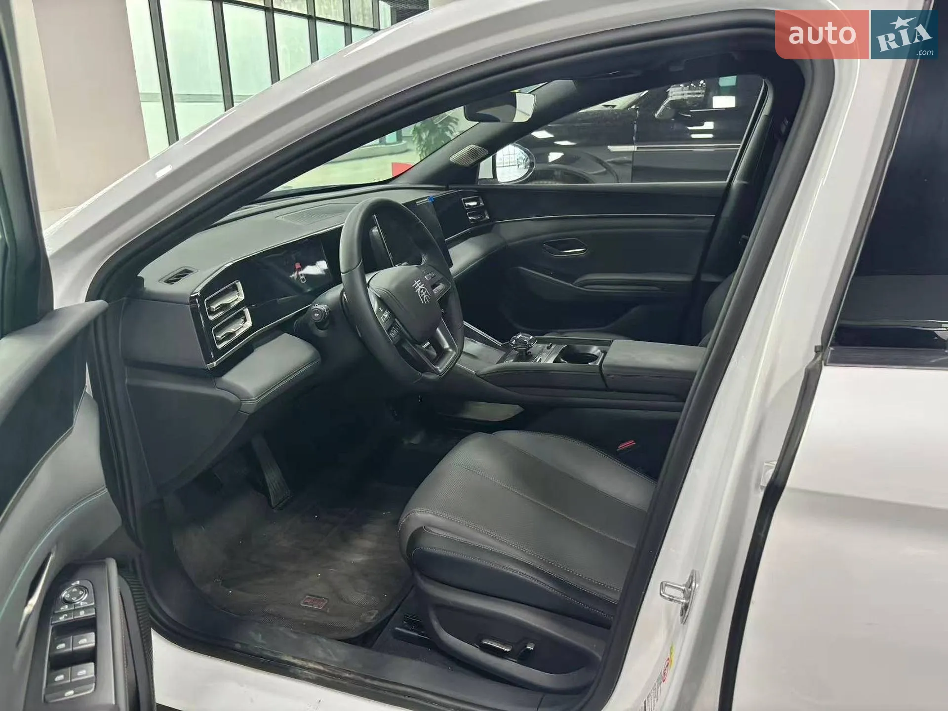 2025 BYD Qin - мініатюра 3