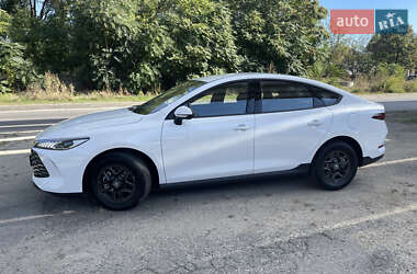 Седан BYD Qin Plus 2025 в 