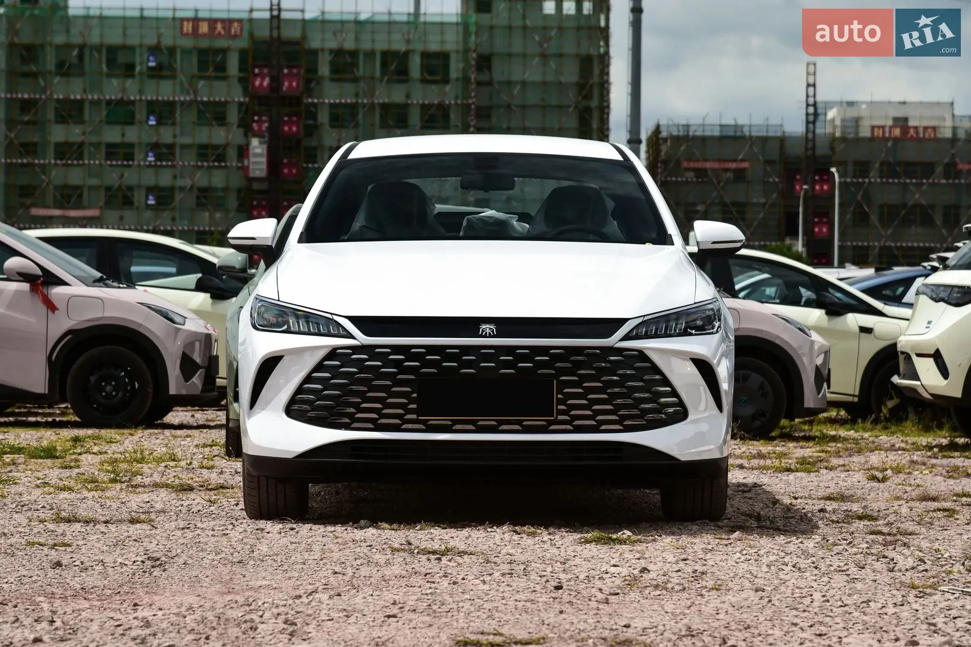 2025 BYD Qin - мініатюра 2