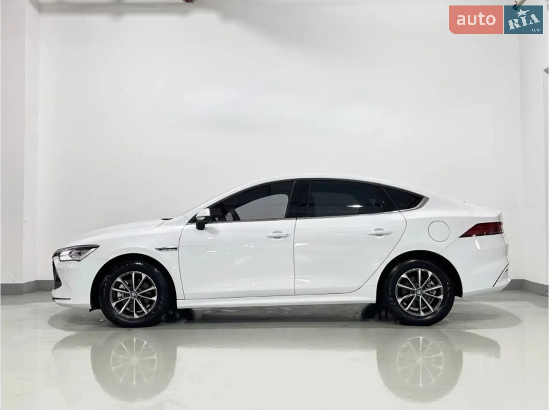 2024 BYD Qin - мініатюра 2