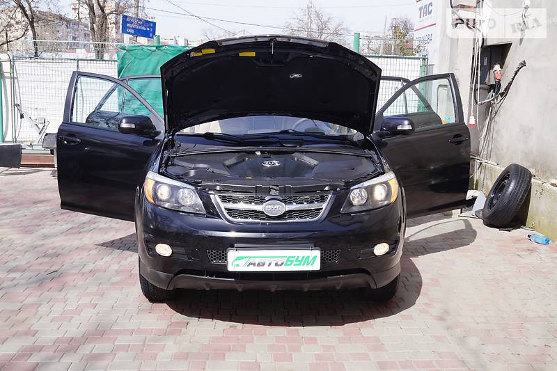 BYD S6 2012 року