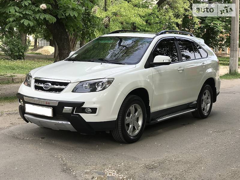 BYD S6 2013 року