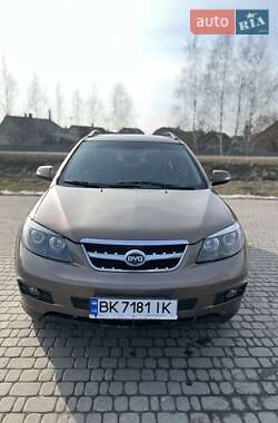 Позашляховик / Кросовер BYD S6 2012 в Костопілі