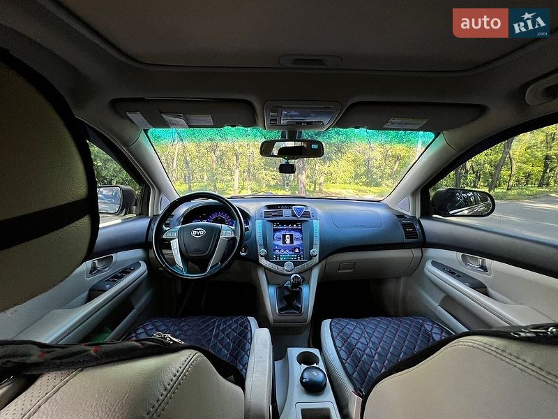 Позашляховик / Кросовер BYD S6 2013 в Кривому Розі