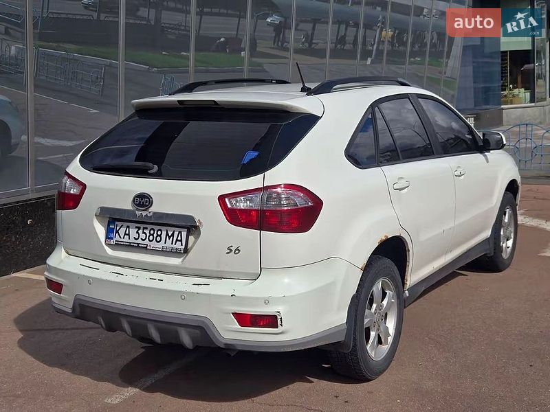 Внедорожник / Кроссовер BYD S6 2012 в Киеве