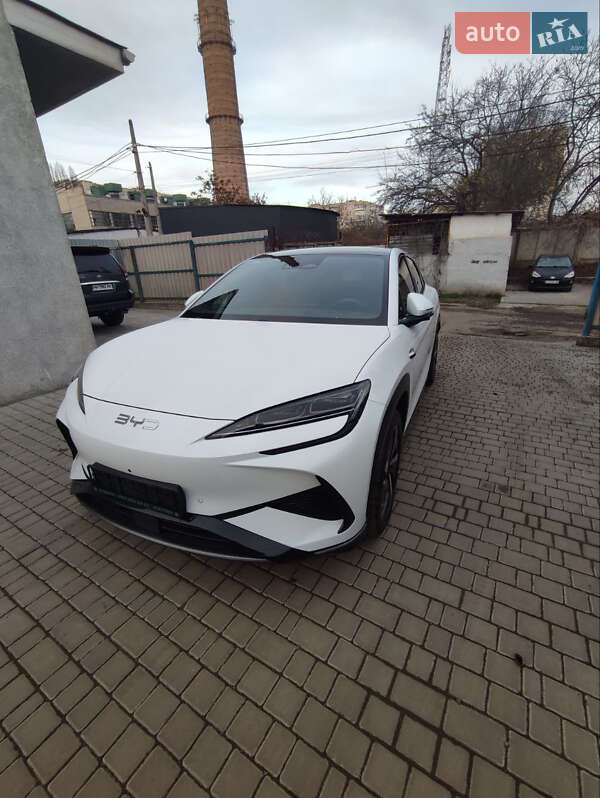 BYD Sea Lion 07 2024