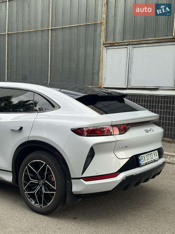 Позашляховик / Кросовер BYD Song L 2024 в Києві