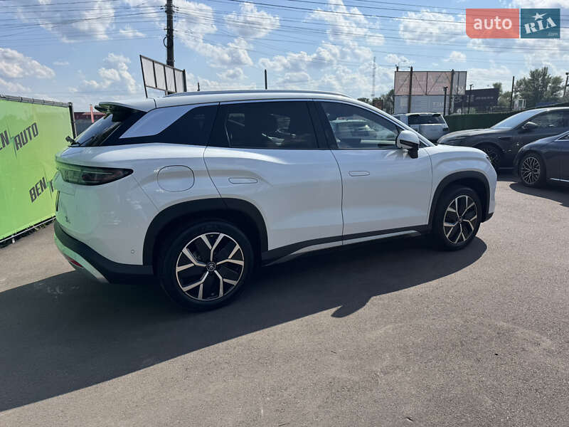 Внедорожник / Кроссовер BYD Song L 2024 в Киеве